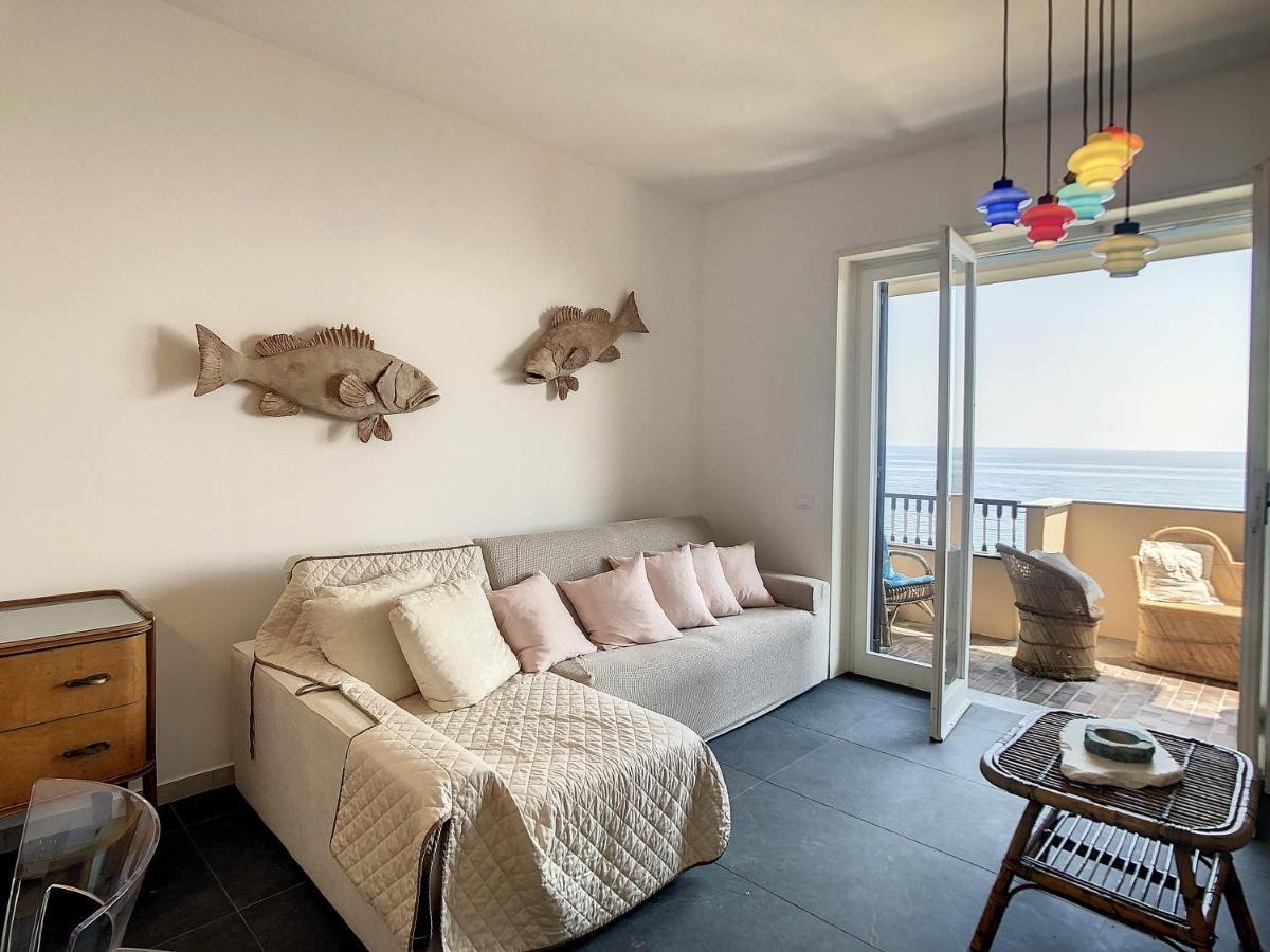 Sea House By Holiday World Аренцано Екстериор снимка